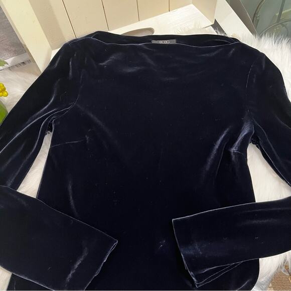 NEW BCBGMaxAzria Navy Velvet Silk Long Sleeve Boatneck Longline Top Sz XS NWOT - Picture 9 of 14
